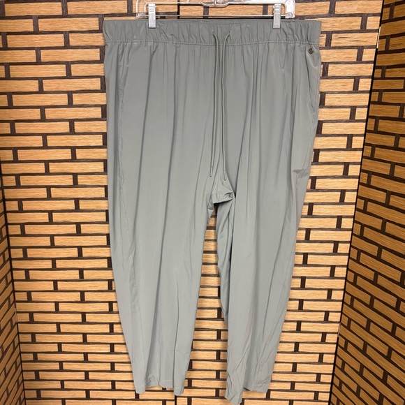 Calia Journey Collection Mid Rise Sage Green Pants Size XXL - Picture 1 of 7